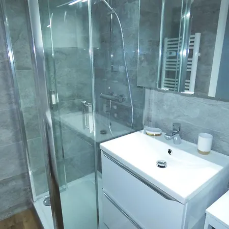 Apartamento Superbe Face Au Du Bourget Avec Terrasse Curistes Ou Couples